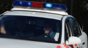 Man overvalt winkel Esso tankstation met mes