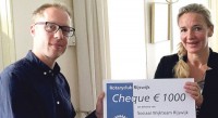 Sociaal Wijkteam ontvangt cheque van Rotary