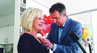 Joke Breedijk geëerd met Houtwijkse Zilveren Wichelroede